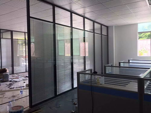 熱彎鋼化玻璃的報(bào)價(jià)與廠(chǎng)家選擇指南